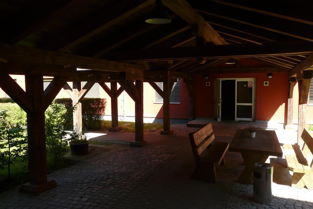 Hotel Kreuzbruchhof Burg Stargard Ngoại thất bức ảnh